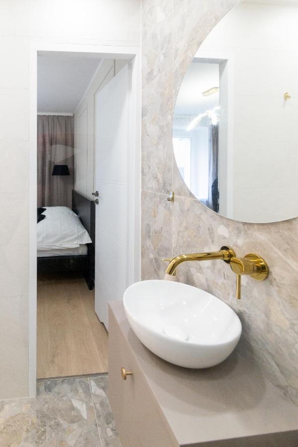 Monjan II Luxury Square Market Rynek Вроцлав Екстериор снимка